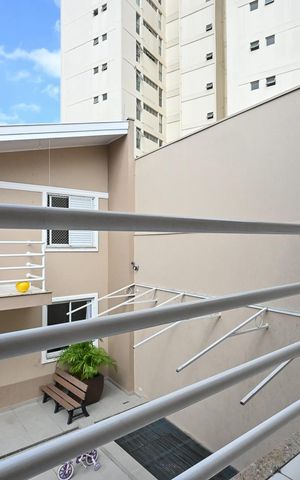 Casa de condomínio à venda com 200m², 3 quartos e 2 vagasVaranda do Quarto 1