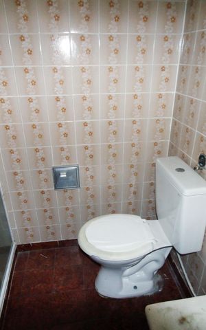 Casa para alugar com 130m², 4 quartos e 1 vagaBanheiro