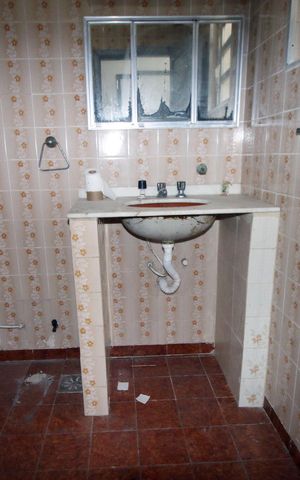 Casa para alugar com 130m², 4 quartos e 1 vagaBanheiro