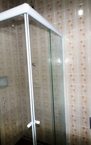 Casa para alugar com 130m², 4 quartos e 1 vagaBanheiro