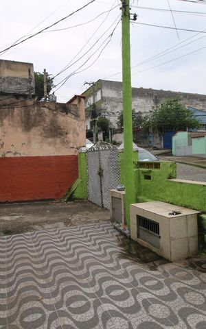 Casa para alugar com 130m², 4 quartos e 1 vagaÁrea externa