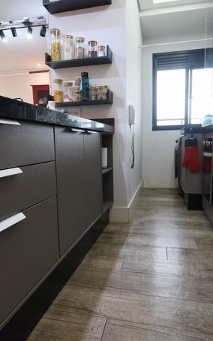 Apartamento para alugar com 72m², 2 quartos e 2 vagasCozinha e Área de Serviço