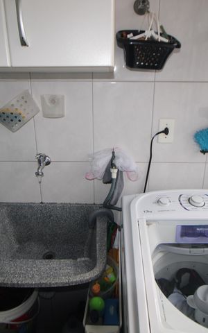 Apartamento à venda com 63m², 3 quartos e 1 vagaÁrea de Serviço