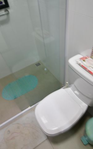 Casa para alugar com 90m², 2 quartos e 2 vagasBanheiro Social