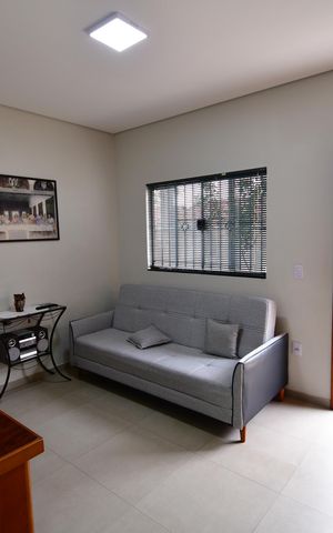 Casa para alugar com 90m², 2 quartos e 2 vagasSala