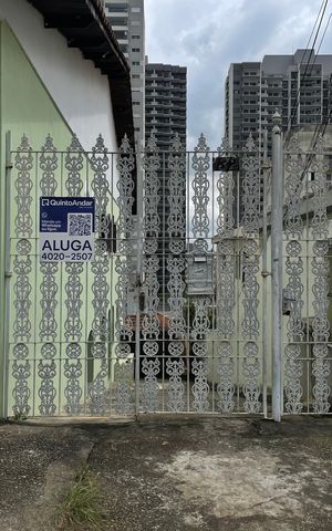 Casa para alugar com 60m², 3 quartos e sem vaga Casa para alugar com 60m², 3 quartos e sem vagaFachada + Placa