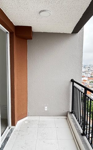 Apartamento à venda com 43m², 2 quartos e 1 vaga Apartamento à venda com 43m², 2 quartos e 1 vagaVaranda