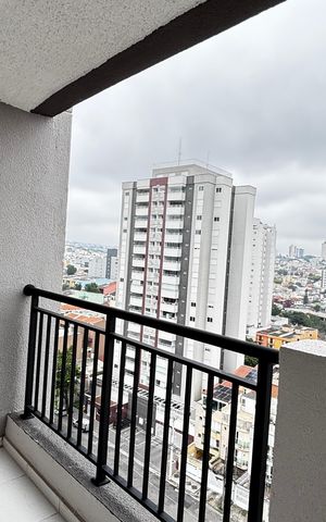 Apartamento à venda com 43m², 2 quartos e 1 vaga Apartamento à venda com 43m², 2 quartos e 1 vagaVaranda