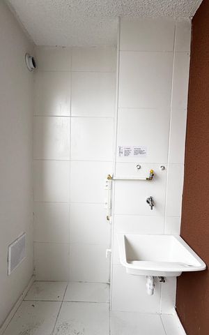 Apartamento à venda com 43m², 2 quartos e 1 vaga Apartamento à venda com 43m², 2 quartos e 1 vagaÁrea de serviço