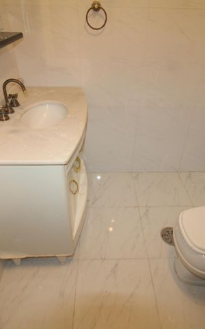 Apartamento à venda com 97m², 2 quartos e 2 vagasBanheiro