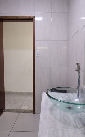 Casa à venda com 115m², 3 quartos e 2 vagasBanheiro