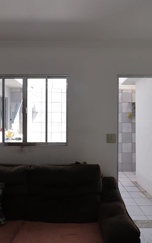 Casa à venda com 115m², 3 quartos e 2 vagasSala