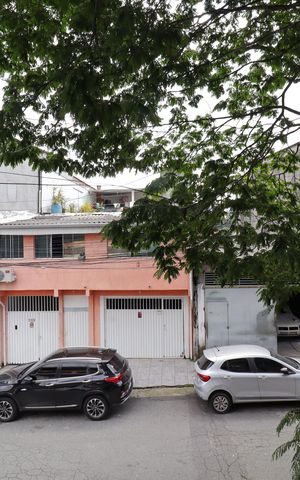 Casa à venda com 115m², 3 quartos e 2 vagasVaranda - vista