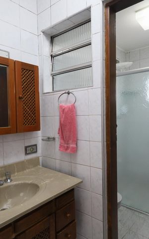 Casa para alugar com 150m², 3 quartos e 2 vagasBanheiro 2