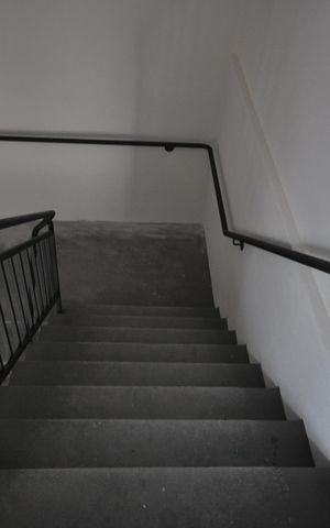 Apartamento à venda com 48m², 2 quartos e sem vagaEscada de acesso