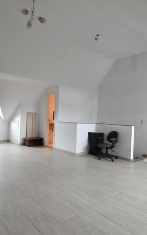 Casa à venda com 162m², 3 quartos e 2 vagasÁtico
