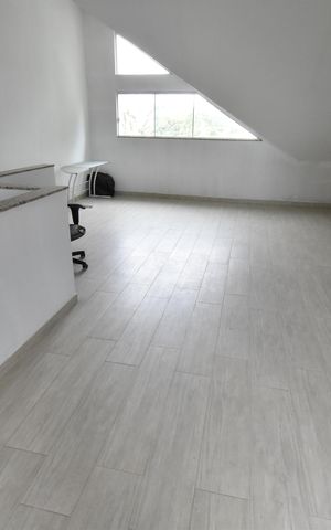 Casa à venda com 162m², 3 quartos e 2 vagasÁtico