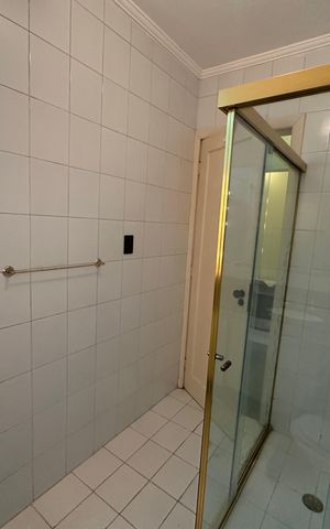 Apartamento para alugar com 114m², 3 quartos e 1 vaga Apartamento para alugar com 114m², 3 quartos e 1 vagaBanheiro