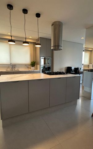 Apartamento à venda com 180m², 3 quartos e 3 vagasCozinha