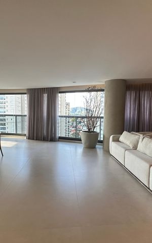 Apartamento à venda com 180m², 3 quartos e 3 vagasSala de Jantar