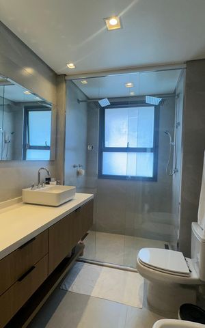 Apartamento à venda com 180m², 3 quartos e 3 vagasBanheiro da Suíte 1