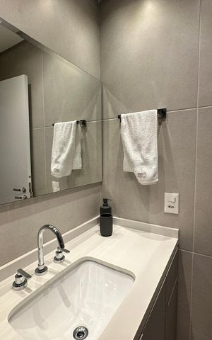 Apartamento à venda com 180m², 3 quartos e 3 vagasBanheiro da Suíte 2