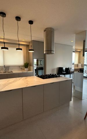 Apartamento à venda com 180m², 3 quartos e 3 vagasCozinha
