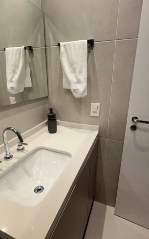 Apartamento à venda com 180m², 3 quartos e 3 vagasBanheiro da Suíte 2