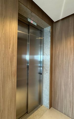 Apartamento à venda com 180m², 3 quartos e 3 vagasHall de entrada