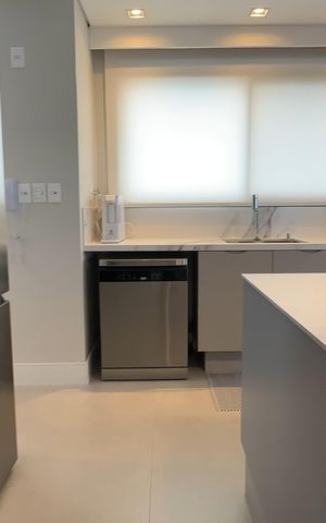 Apartamento à venda com 180m², 3 quartos e 3 vagasCozinha