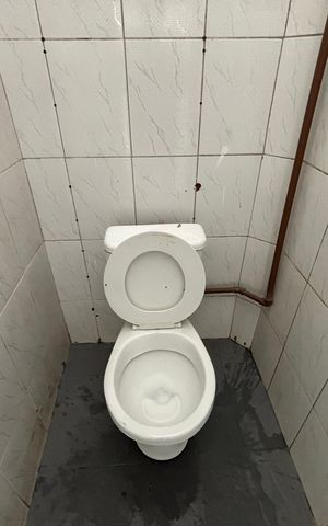 Casa para alugar com 125m², 2 quartos e 2 vagas Casa para alugar com 125m², 2 quartos e 2 vagasBanheiro garagem