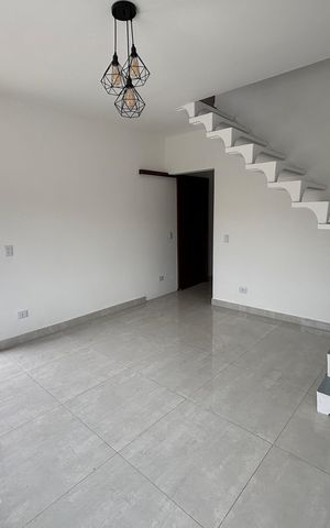 Casa para alugar com 125m², 2 quartos e 2 vagas Casa para alugar com 125m², 2 quartos e 2 vagasSala