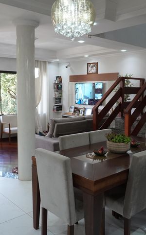 Casa para alugar com 338m², 4 quartos e 4 vagasSala