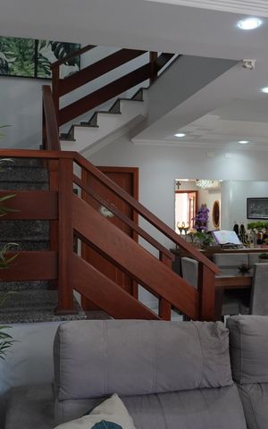 Casa para alugar com 338m², 4 quartos e 4 vagasSala