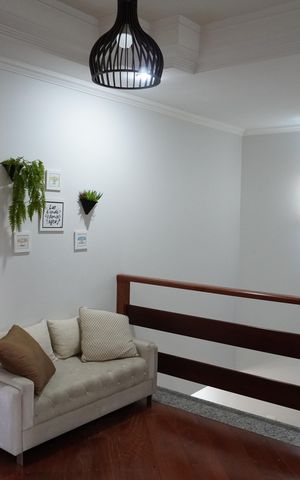 Casa para alugar com 338m², 4 quartos e 4 vagasHall