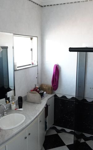 Casa para alugar com 338m², 4 quartos e 4 vagasBanheiro da Suíte