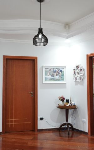 Casa para alugar com 338m², 4 quartos e 4 vagasHall