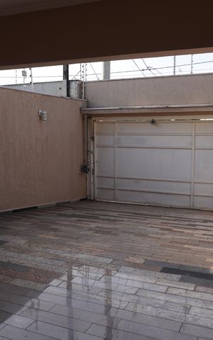Casa para alugar com 338m², 4 quartos e 4 vagasGaragem