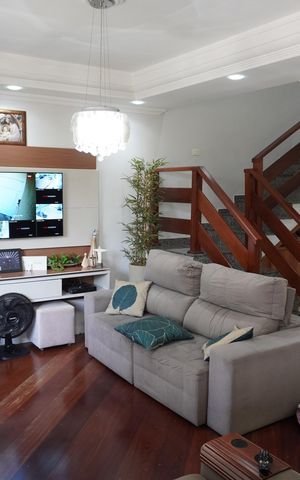Casa para alugar com 338m², 4 quartos e 4 vagasSala
