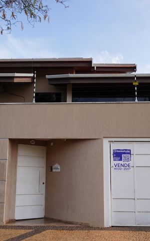 Casa para alugar com 338m², 4 quartos e 4 vagasPlaca PXZV-881