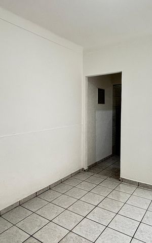 Casa para alugar com 75m², 2 quartos e sem vaga Casa para alugar com 75m², 2 quartos e sem vagaSala