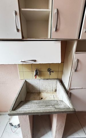 Casa para alugar com 75m², 2 quartos e sem vaga