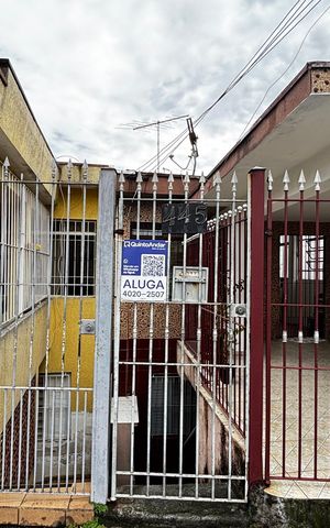 Casa para alugar com 75m², 2 quartos e sem vaga Casa para alugar com 75m², 2 quartos e sem vagaFachada