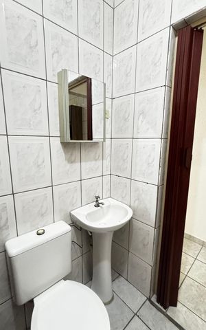 Casa para alugar com 75m², 2 quartos e sem vaga Casa para alugar com 75m², 2 quartos e sem vagaBanheiro