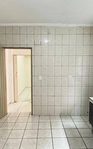 Casa para alugar com 75m², 2 quartos e sem vaga Casa para alugar com 75m², 2 quartos e sem vagaCozinha