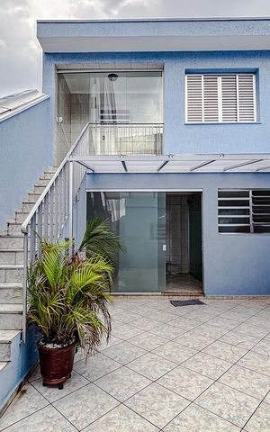 Casa para alugar com 201m², 4 quartos e 2 vagasÁrea externa