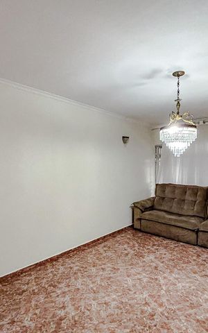 Casa para alugar com 201m², 4 quartos e 2 vagasSala