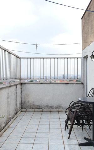 Apartamento à venda com 93m², 3 quartos e 1 vagaÁrea de Serviço e Varanda