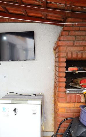 Apartamento à venda com 93m², 3 quartos e 1 vagaÁrea de Serviço e Varanda - Churrasqueira