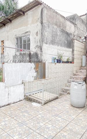 Casa à venda com 147m², 2 quartos e 2 vagas Casa à venda com 147m², 2 quartos e 2 vagasÁrea de Serviço